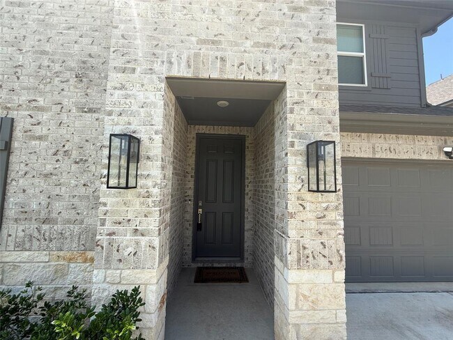 Building Photo - 1524 Sunrise Gables Dr