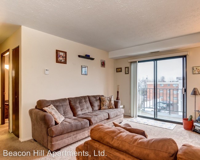 Foto del edificio - 18001 Lakeshore Blvd