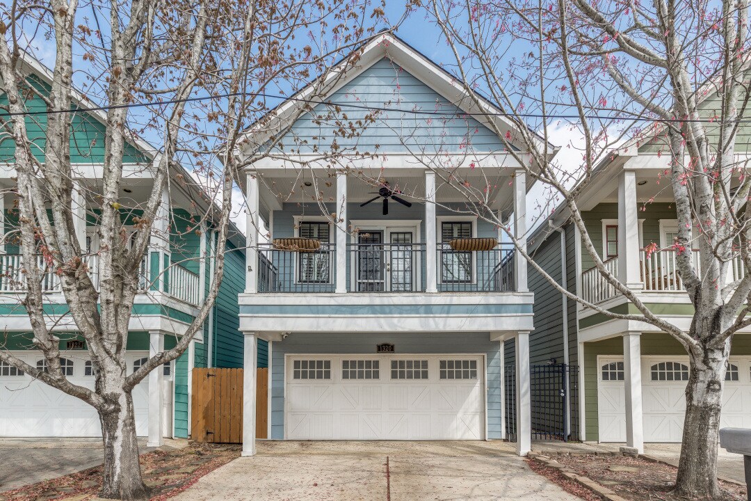 Foto principal - 1320 Dian St