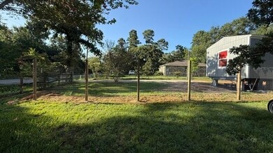 Building Photo - 27115 Azalea Ct