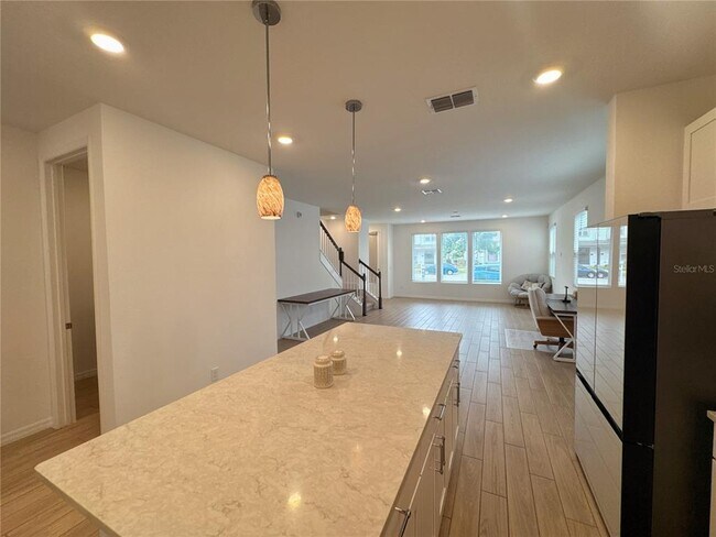 Foto del edificio - 2956 Voyager Ave