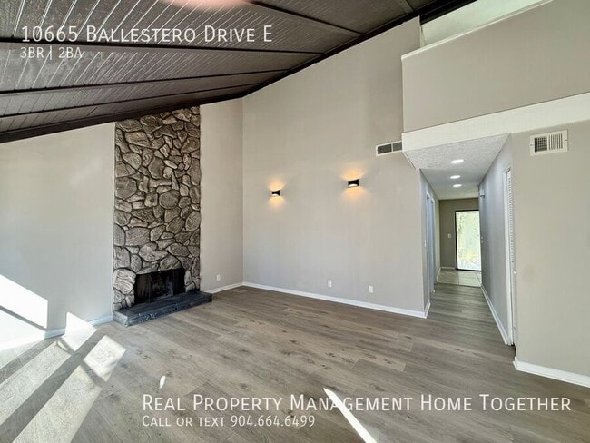 Building Photo - 10665 Ballestero Dr E