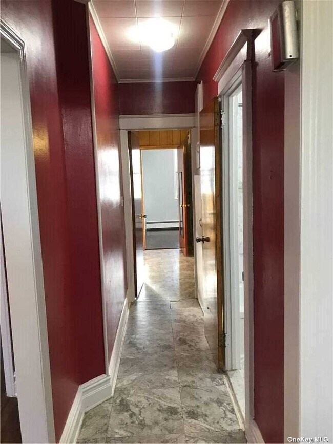 Foto del edificio - 64-41 Admiral Ave