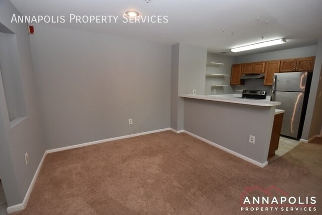 Building Photo - 30 Hearthstone Ct