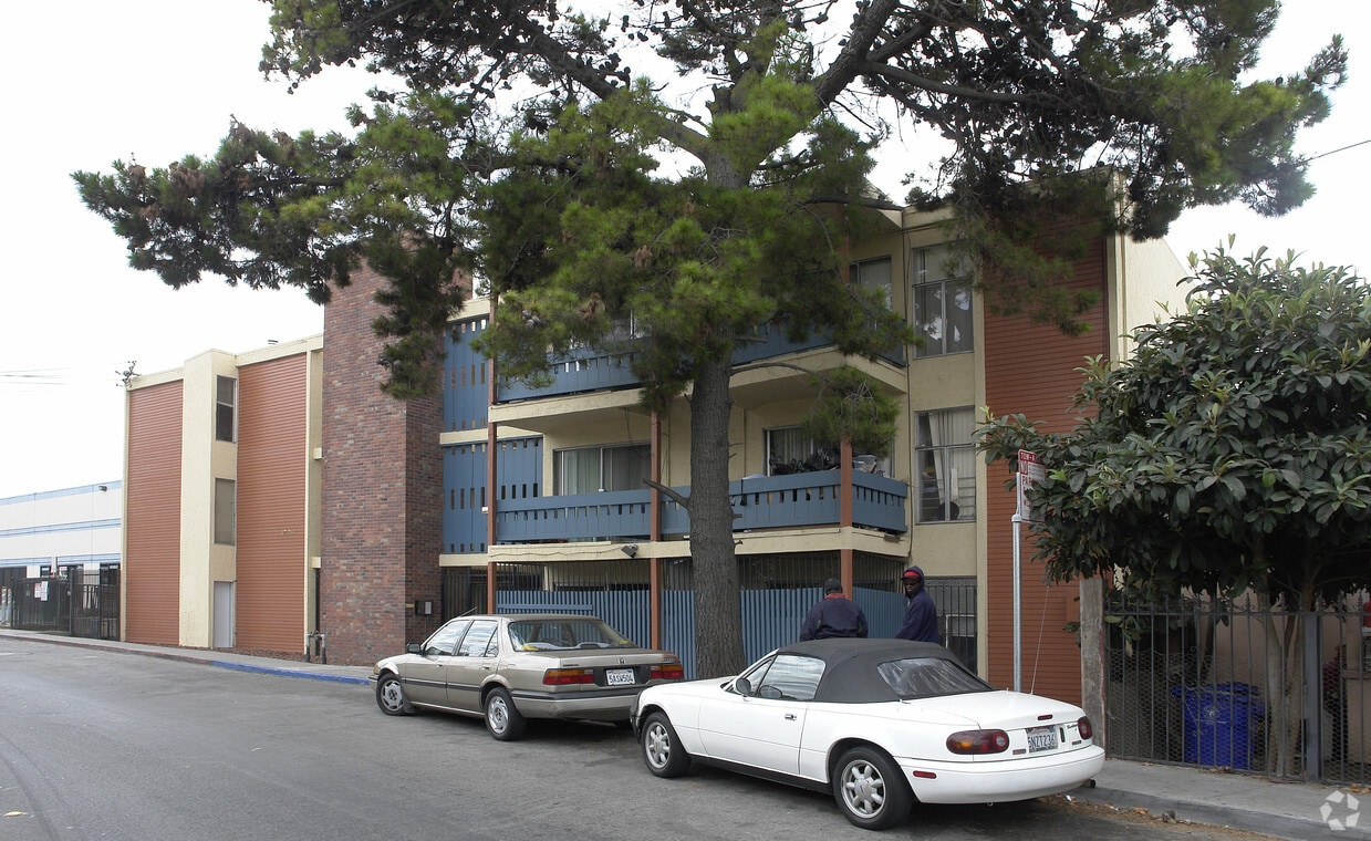 The Brookside Apartments Apartments in San Pablo, CA
