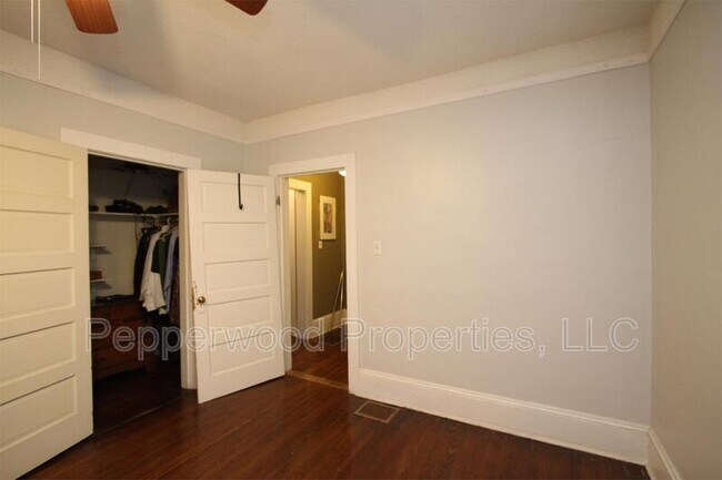 Foto del edificio - 664 Norwood St