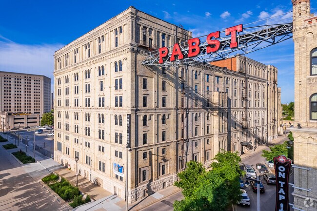 Building Photo - The Malt House