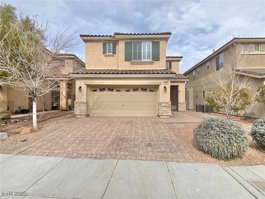 Foto principal - 2840 Dunnottar Ave