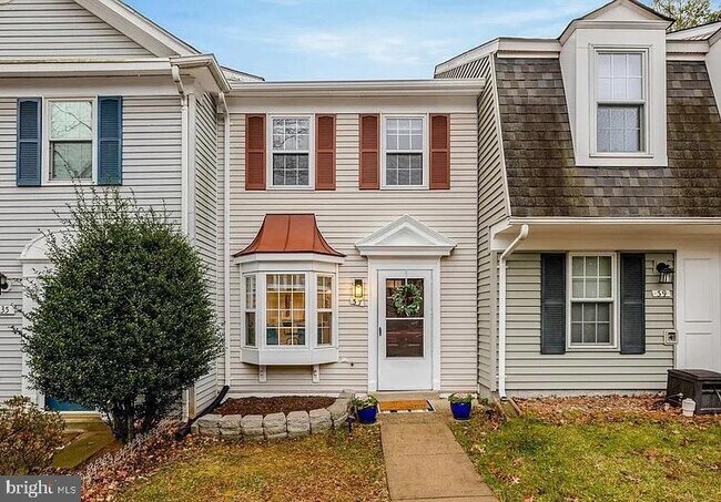 Foto del edificio - 37 Alden Ct