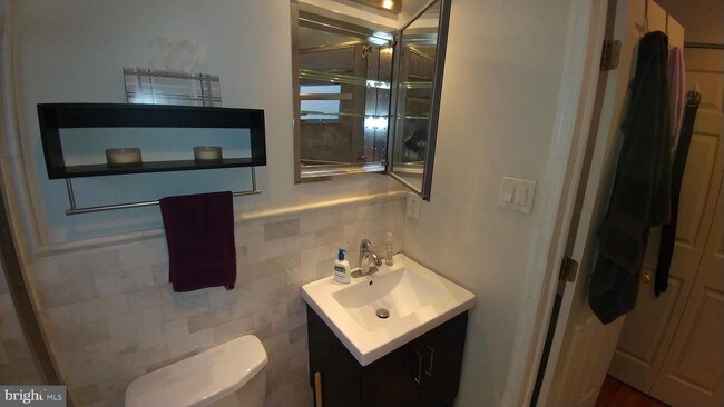 Foto del edificio - 2038 Wallace St