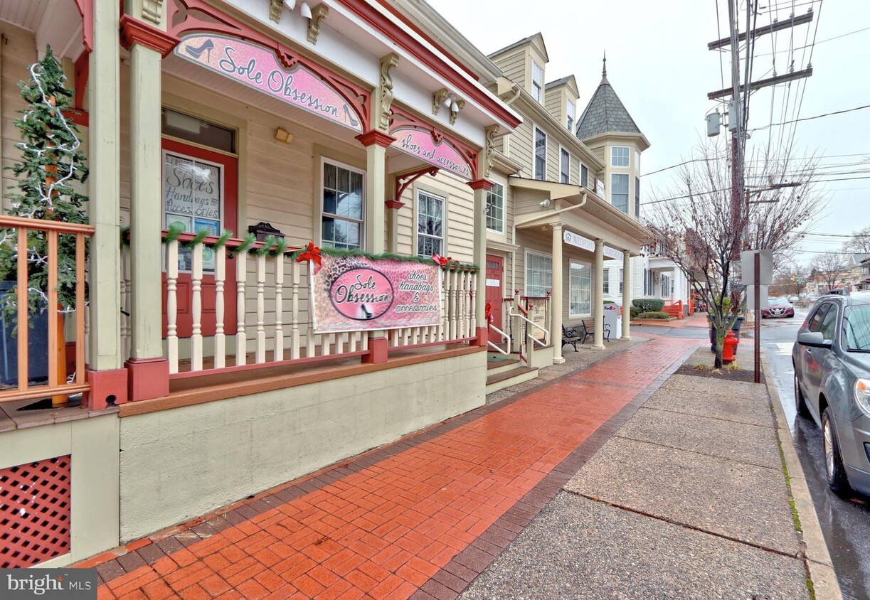 Primary Photo - 34 S Main St