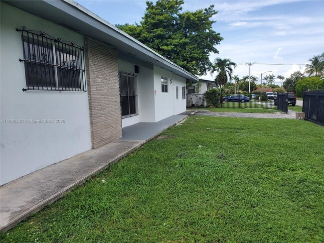 Foto del edificio - 1160 NE 200th Terrace