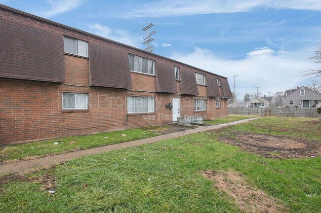 Foto del edificio - 2872 Howey Rd