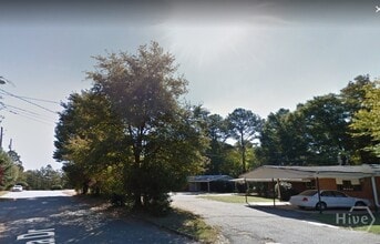 Building Photo - 1250 Venita Dr