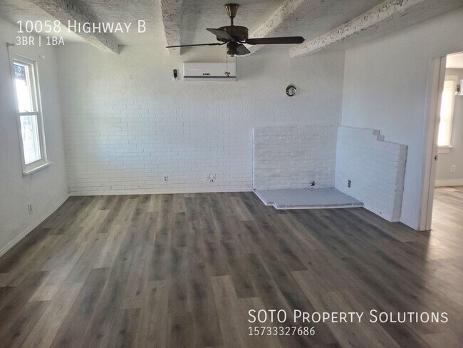 Building Photo - 3 BD / 1 BA
