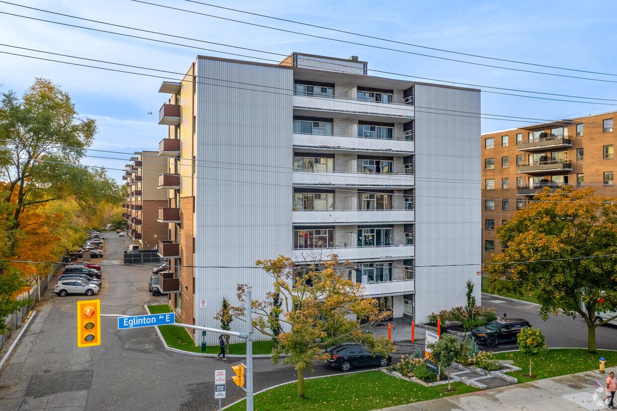 Primary Photo - Ravine Park Apartments