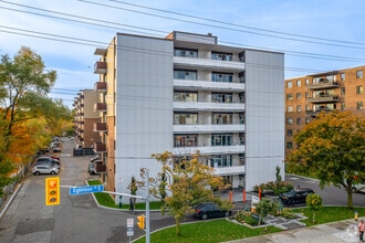 Building Photo - Ravine Park Apartments