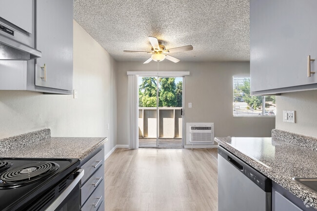 1BD, 1BA - 623SF Breakfast Nook - Northview Apartments