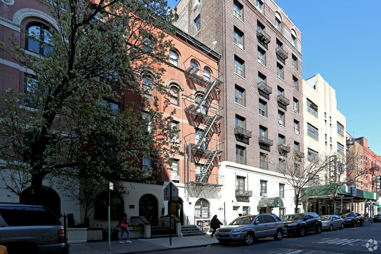 Foto del edificio - 167 W 83rd St