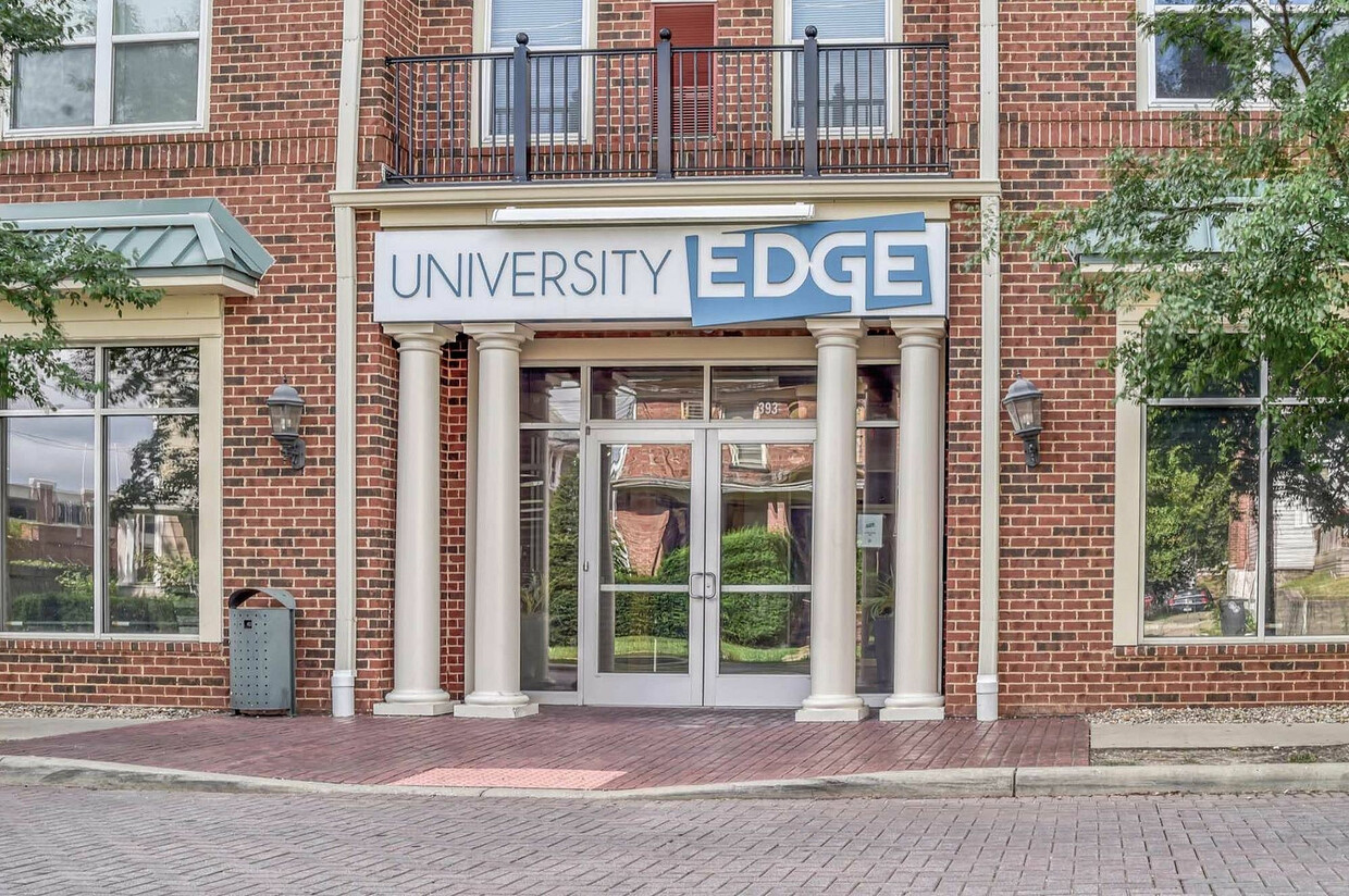 Borde en U exterior - University Edge