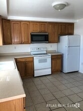 Building Photo - 930 Bishop Ct