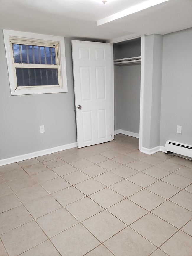 Building Photo - 599 Bramhall Ave