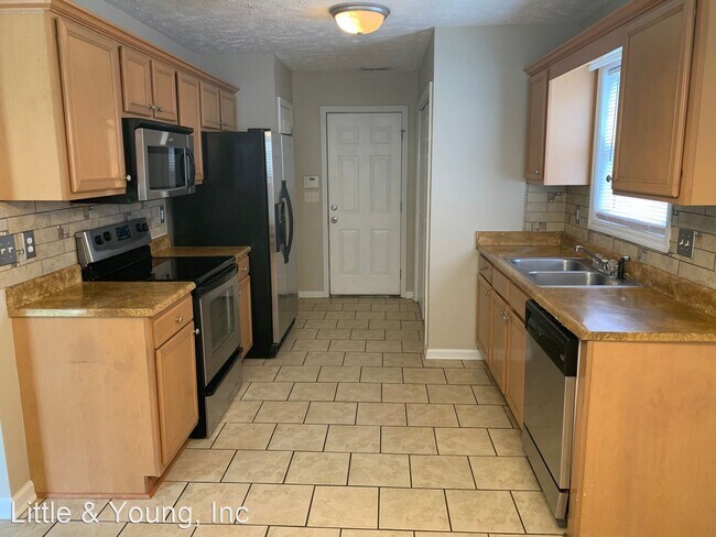 Building Photo - 3 br, 2 bath House - 105 Silverberry Court