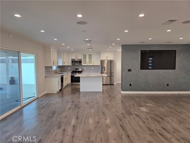 Foto del edificio - 7954 Crosnoe Ave