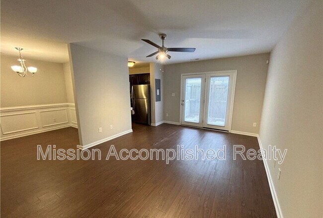 Foto del edificio - 2644 Middle Br Bnd