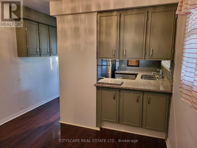 Photo du bâtiment - 1645 Bowmanville Ave