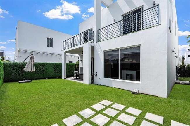 Foto del edificio - 10330 NW 68th St