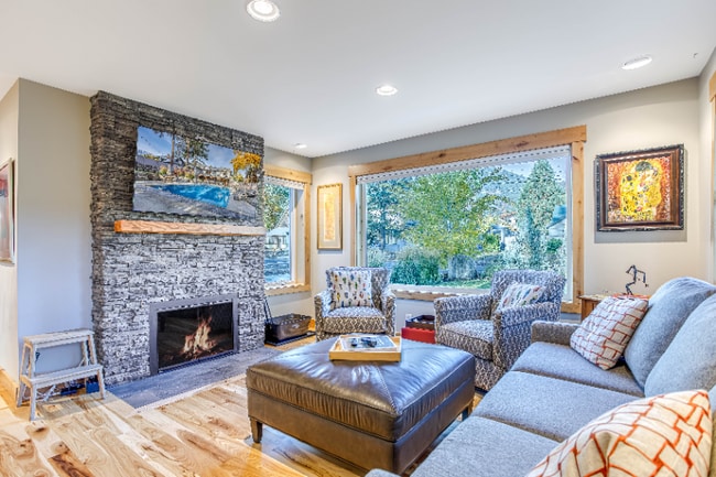 Foto del edificio - 1221 Commercial St