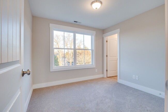 Foto del edificio - Townhome For Lease