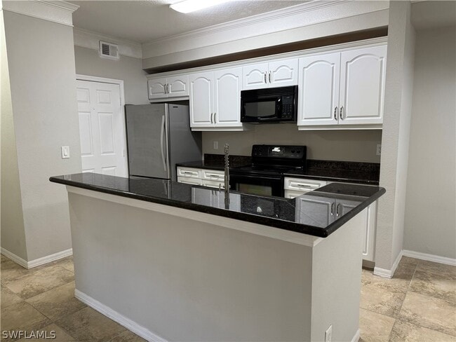 Building Photo - 11571 Villa Grand