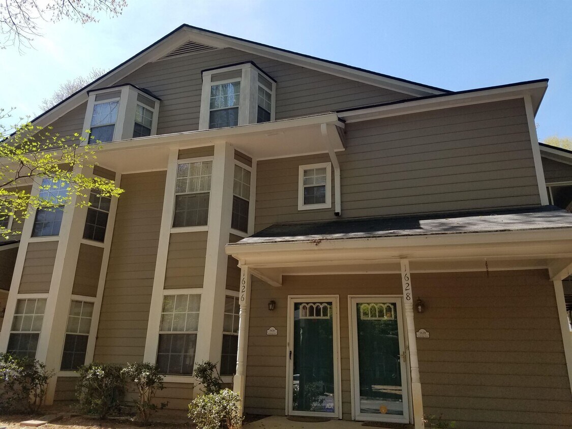 Foto principal - 6427 Pinebark Way