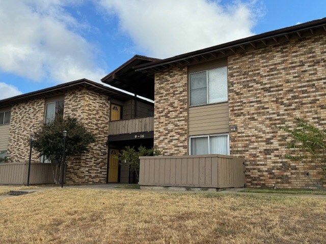 Foto del edificio - 100 Park Ln