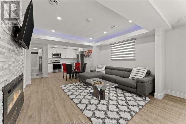 Building Photo - 3273 Clemenceau Blvd
