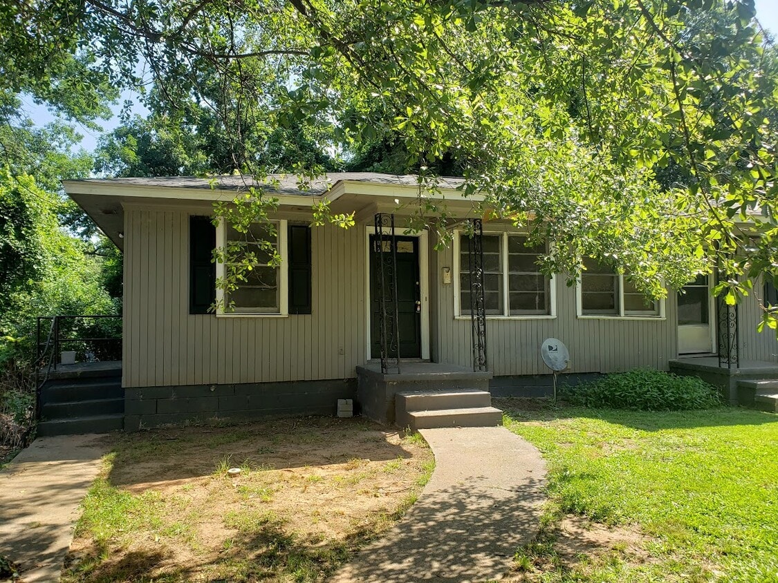 Primary Photo - 139 Cleveirvine Ave