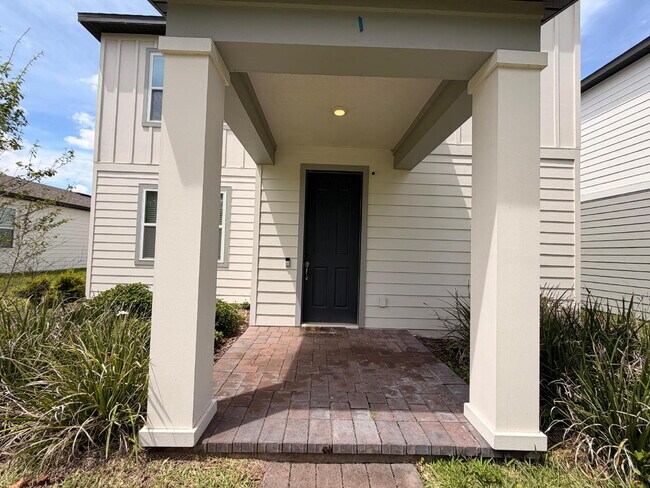 Foto del edificio - "Spacious 3-Bedroom Retreat in Winter Garden - 5520 Sq Ft of Comfort!"
