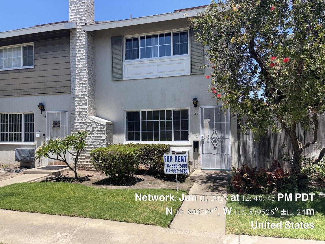 Two bed 1.5 bath townhome available now. - Two bed 1.5 bath townhome available now.