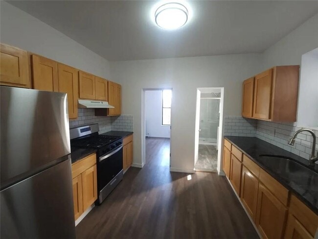 Foto del edificio - 4019 8th Ave