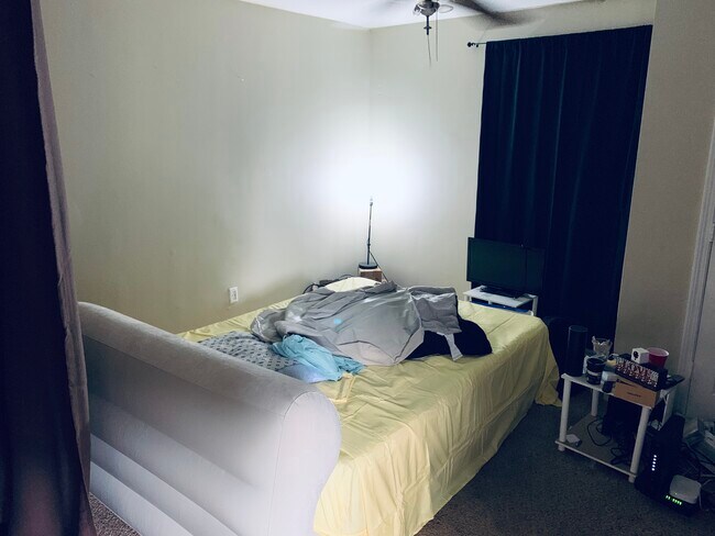 Foto del edificio - 933 Mathews St SW