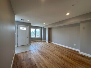 Building Photo - 4103 Palisade Ave