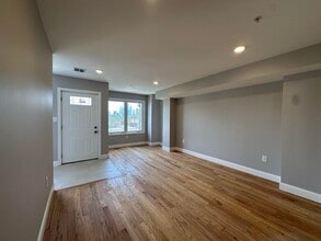 Building Photo - 4103 Palisade Ave