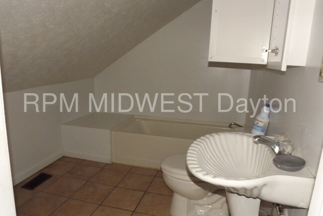 Foto del edificio - 786 Edgemont Ave