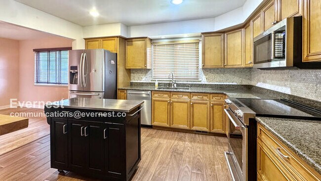 Foto del edificio - 26264 Greythorne Trail