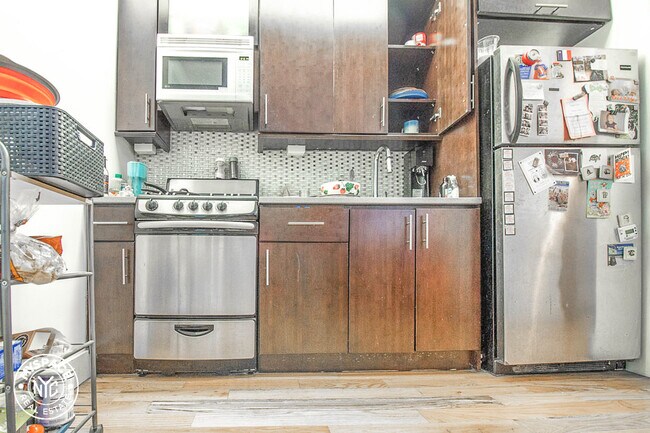 Building Photo - 1323 Bedford Ave