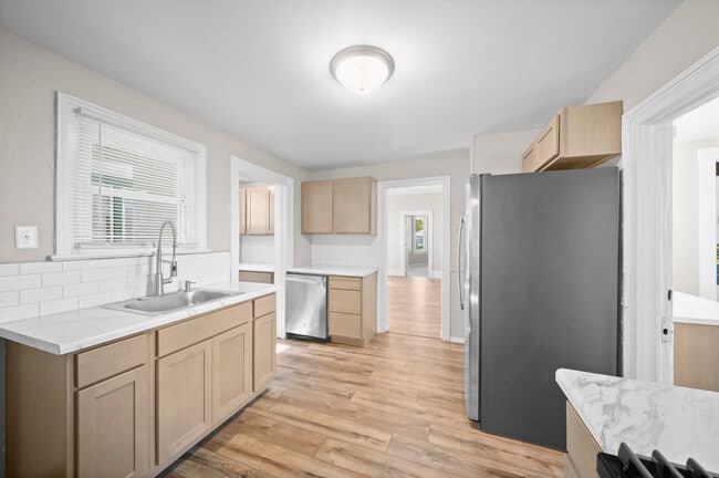 Foto del edificio - 1108 Muskegon Ave NW