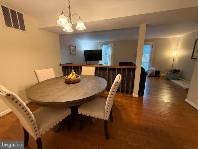 Building Photo - 8208 Red Wing Ct