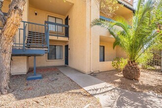 Building Photo - 1201 S McClintock Dr